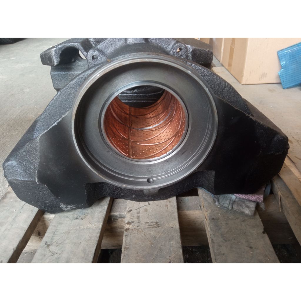 TRUNION,/BOGE HINO FM500 DAN HINO FM 500
