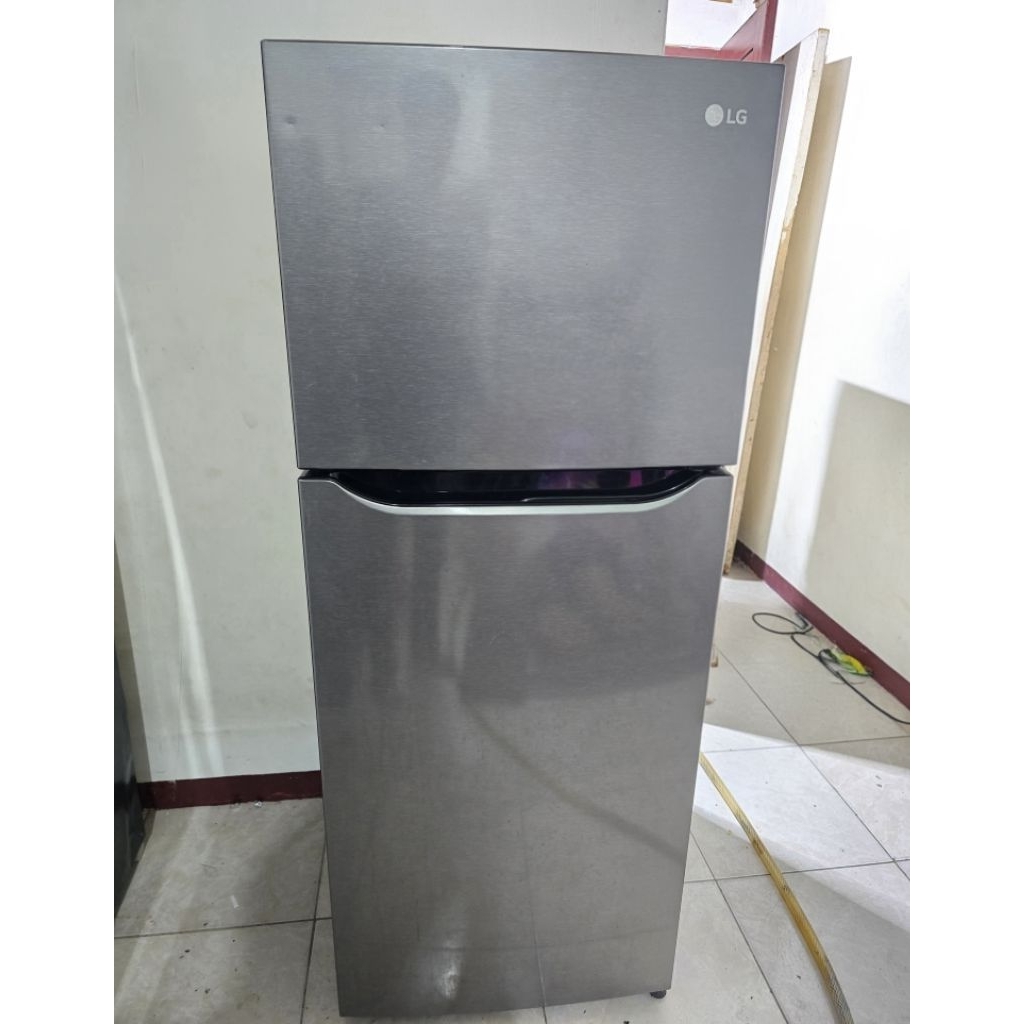 kulkas 2 pintu LG inverter