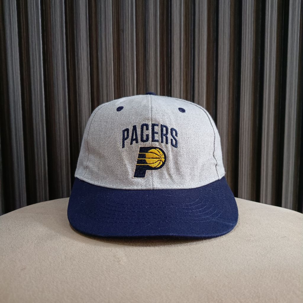 Topi Indiana Pacers