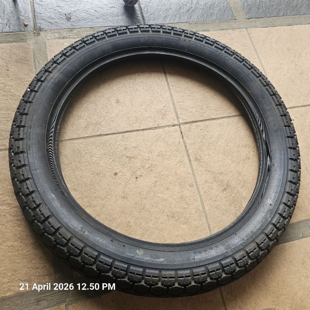 Ban luar IRC 325-19 4 ply .INOUE