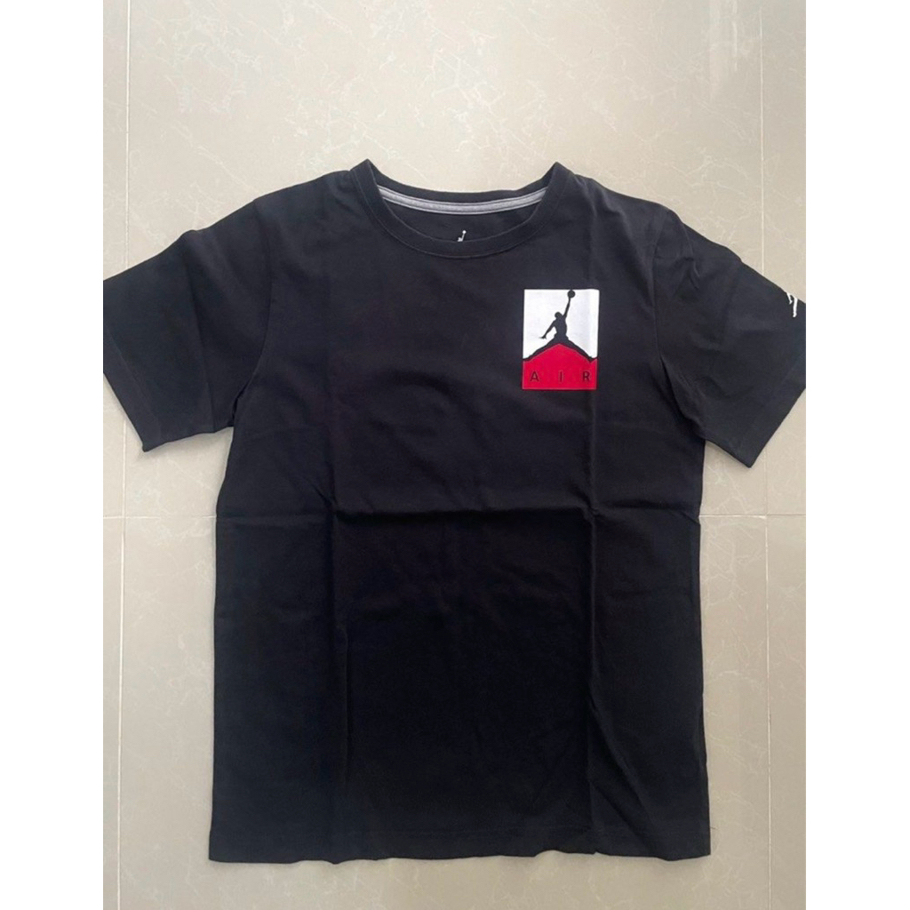 Kaos Jordan Pria Hitam Merah Putih