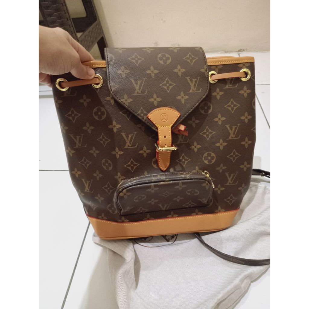 Tas Louis vuitton second masih seperti baru