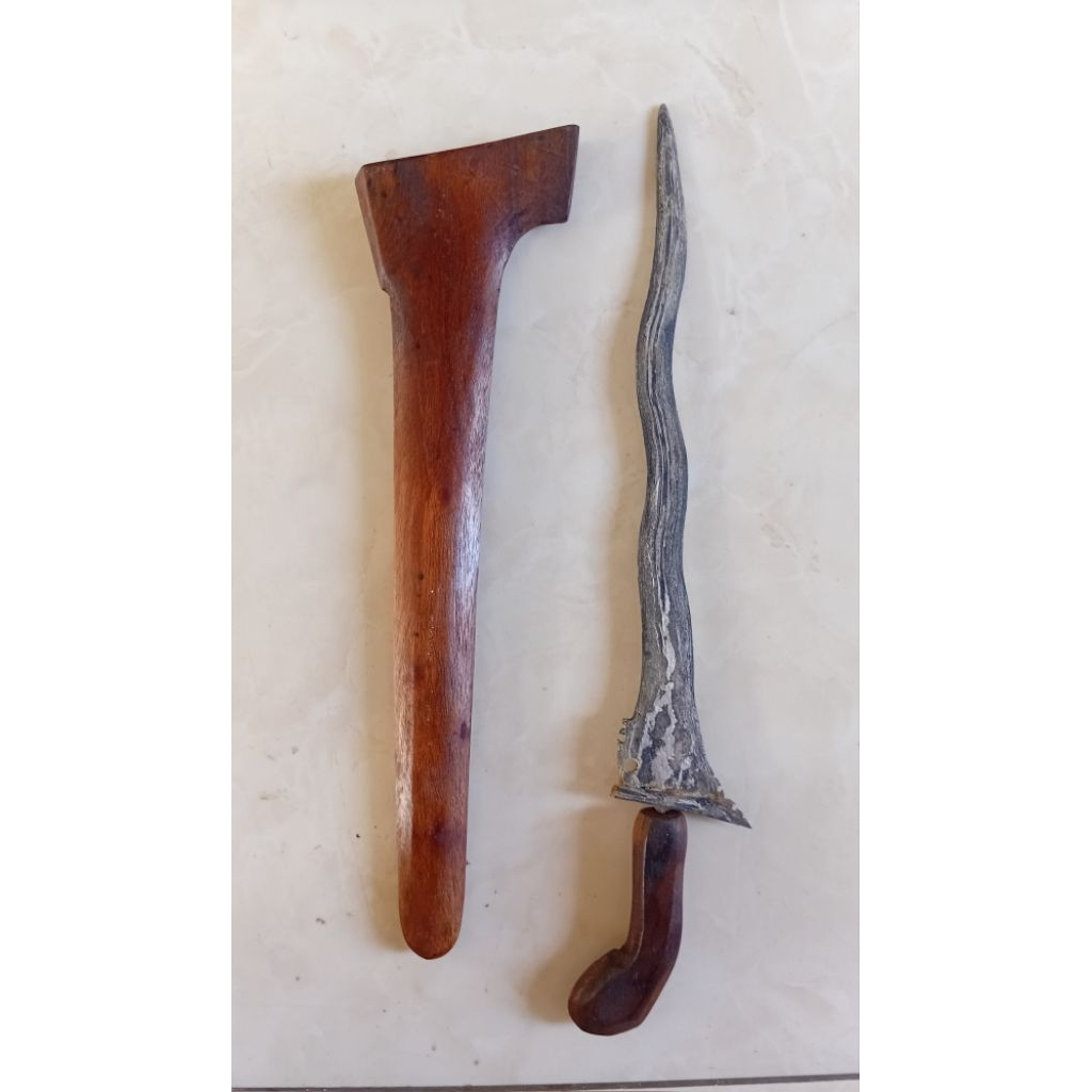 Keris Patrem Luk 5 Pamor Ngulit Semongko Panjang 26 cm