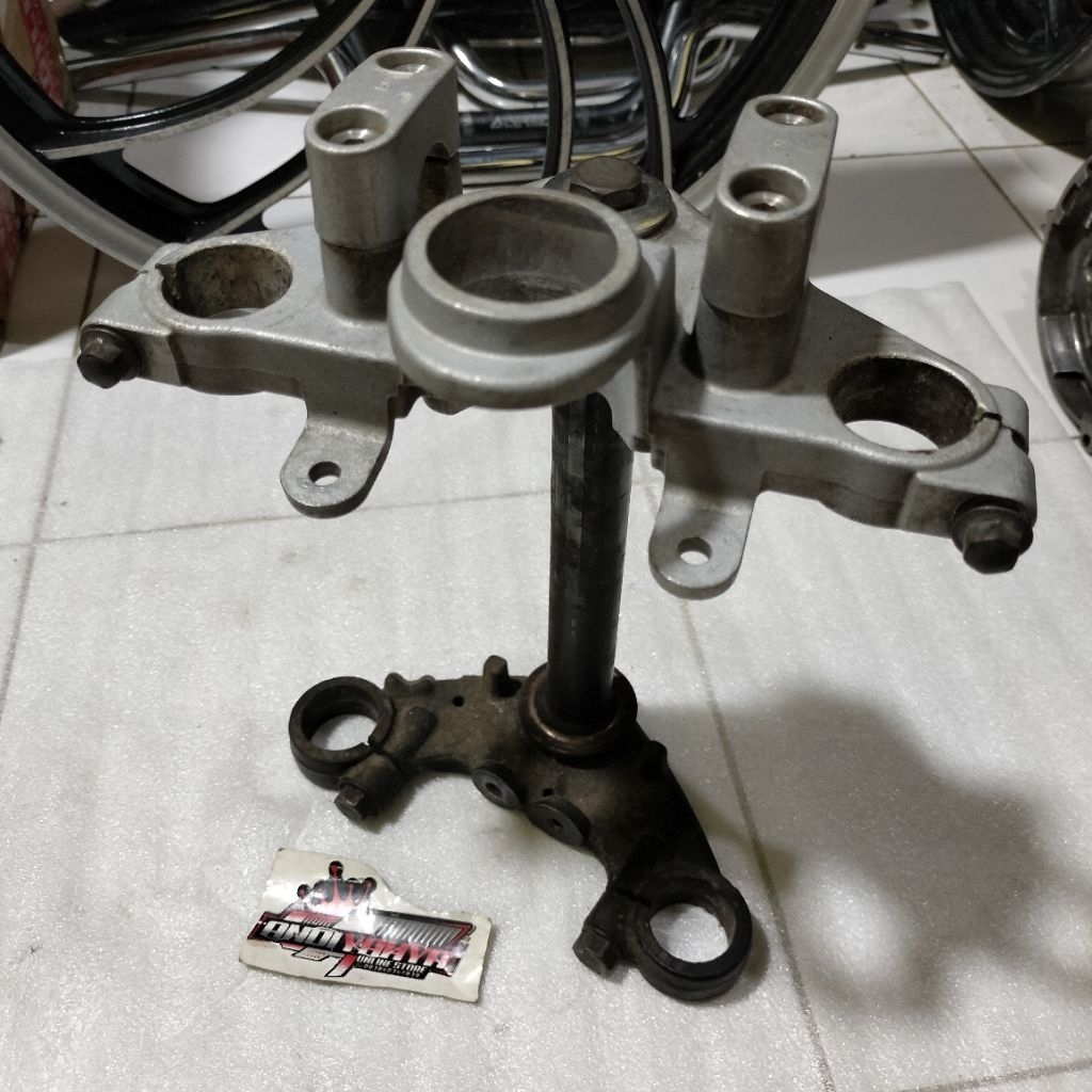 SEGITIGA T ATAS T BAWAH RX KING ORIGINAL ( scond )