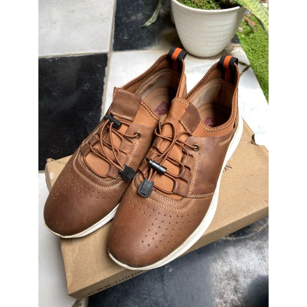 sepatu kulit jim joker
