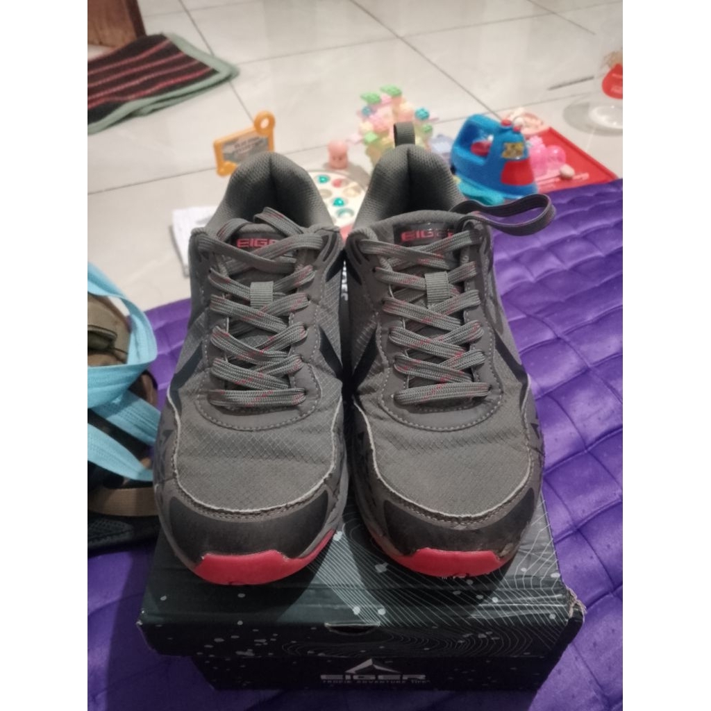 sepatu gunung Eiger preloved