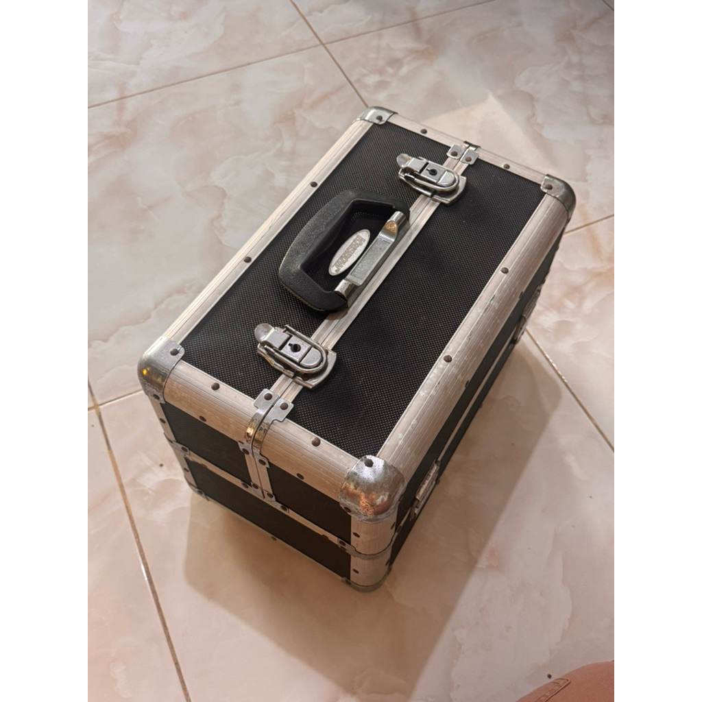 PRELOVED  beauty case profesional make up artis KRISBOW box make up