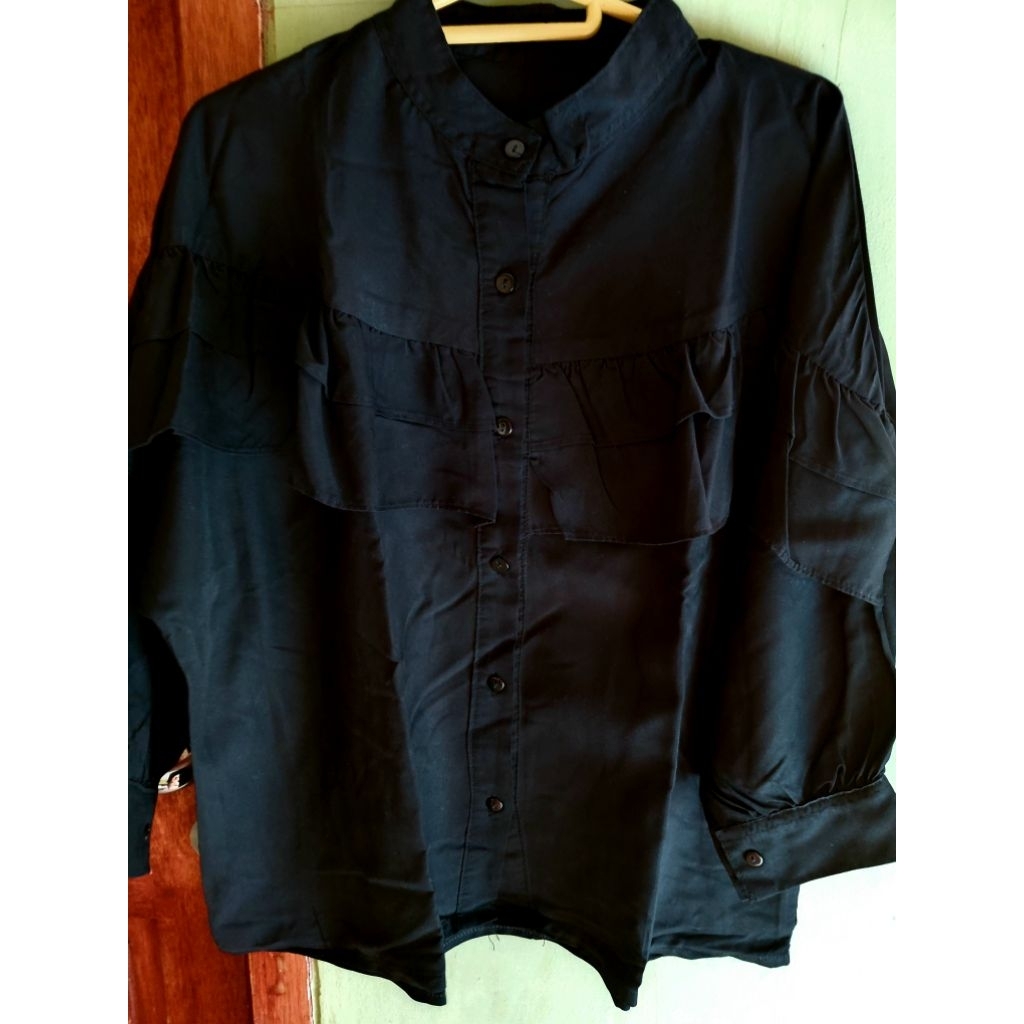 Preloved kemeja hitam