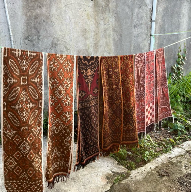 SELENDANG BLANGKET BALI MOTIF GRINGSING ANTIK PREMIUM
