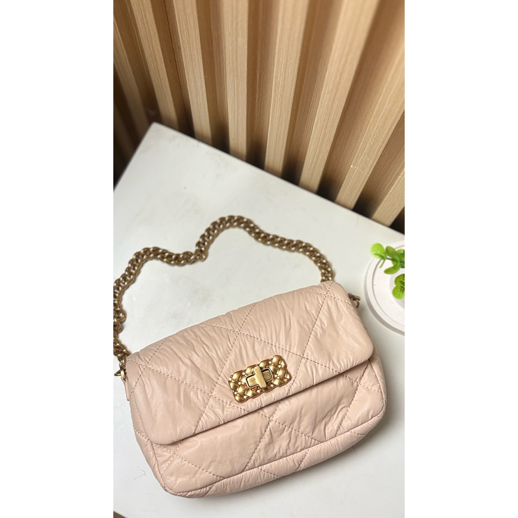 preloved tas charles & keith pink blush