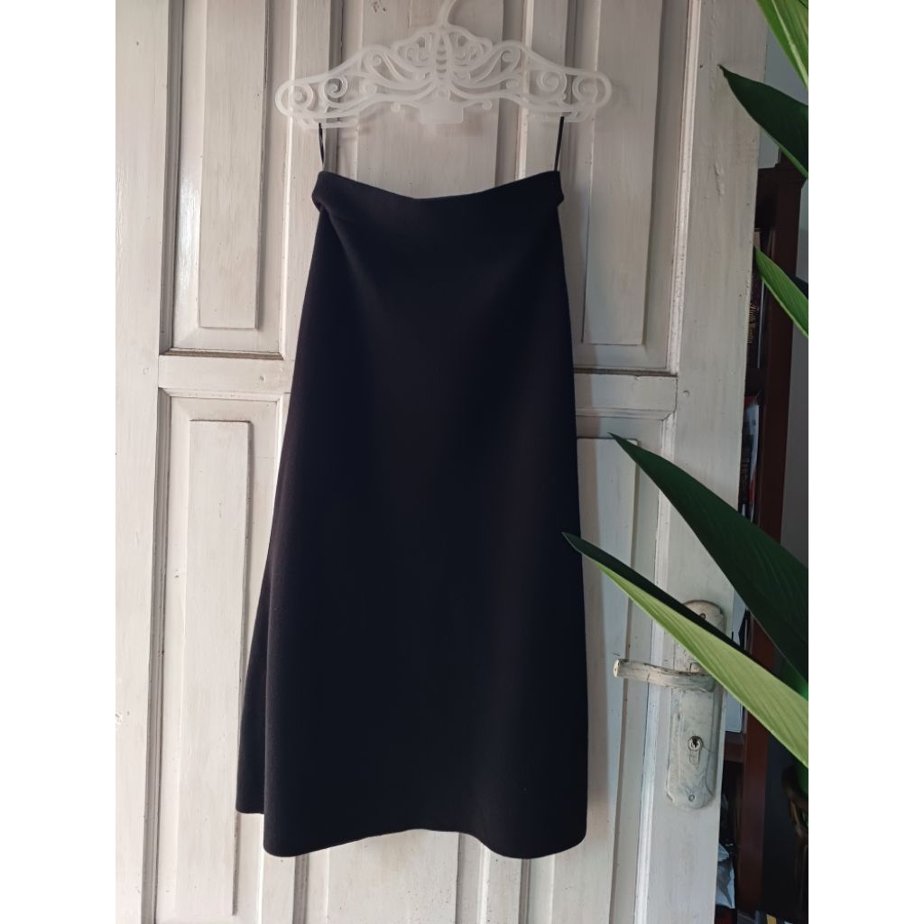 Preloved Rok knit by Uniqlo