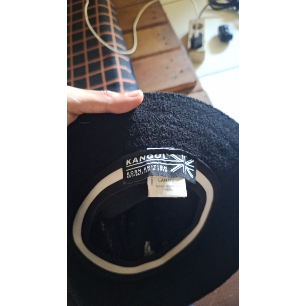 topi kangol