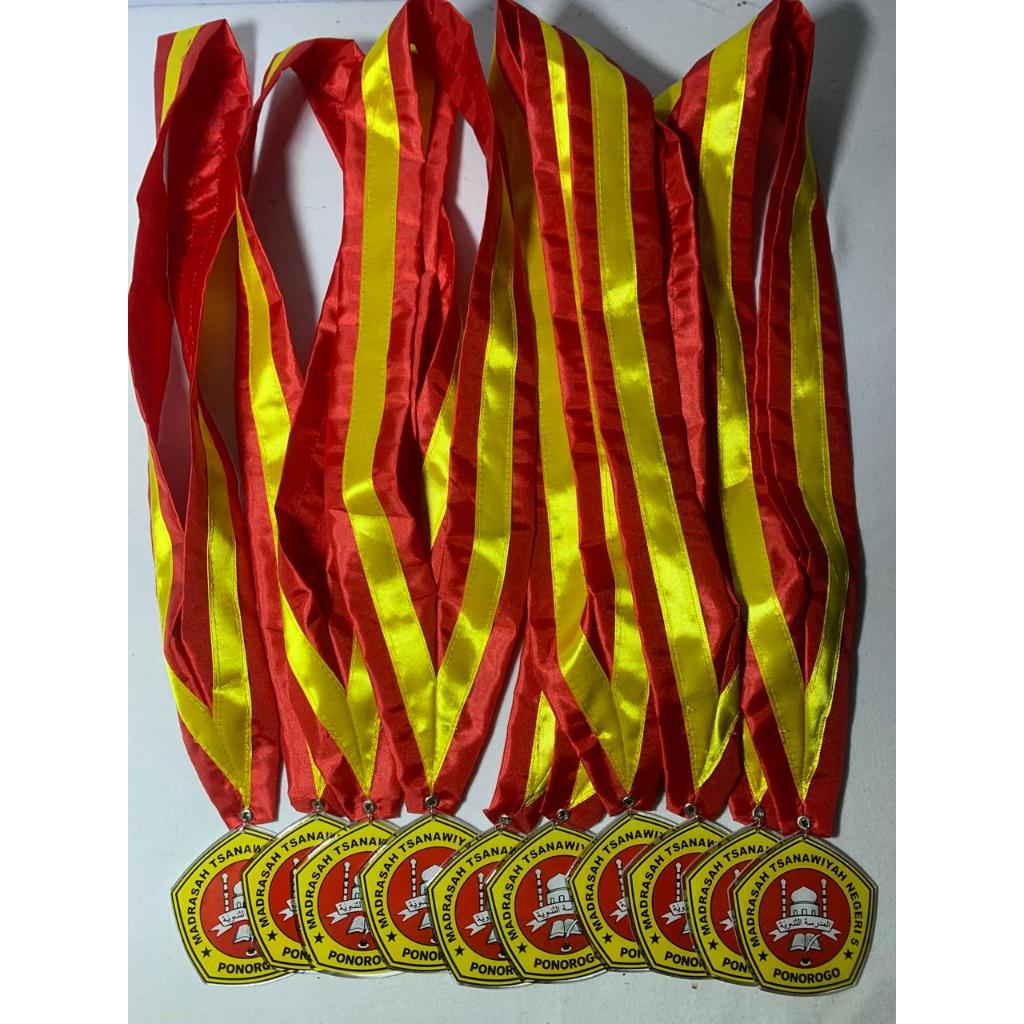 GORDON WISUDA | GORDON CUSTOM | FREE DESIGN | MEDALI WISUDA