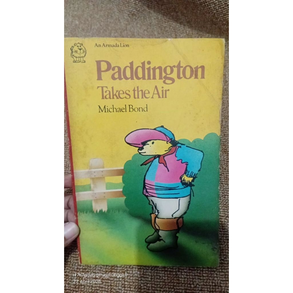 paddington takes the air 1970 Michael Bond