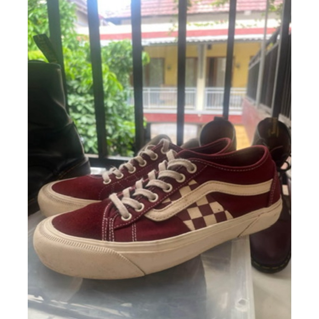 VANS - UA Bess Ni