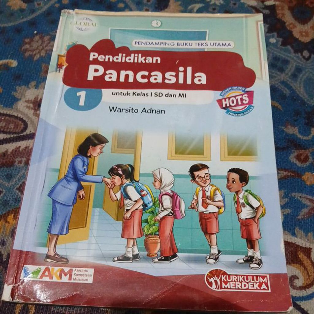 BUKU PENDIDIKAN PANCASILA UNTUK KELAS 1 SD/MI KURIKULUM MERDEKA AKM HOTS