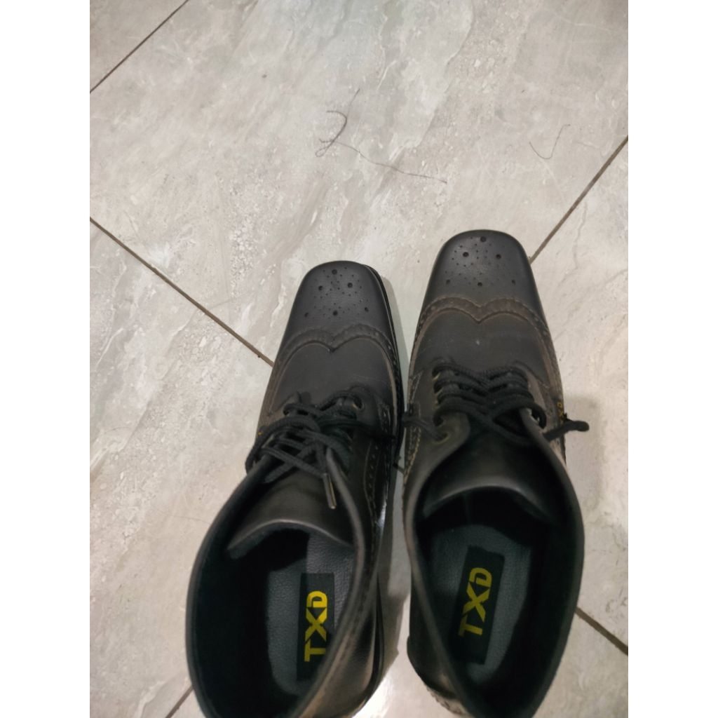 sepatu boot wingtip Txd