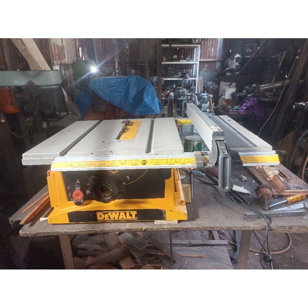 table saw dewalt