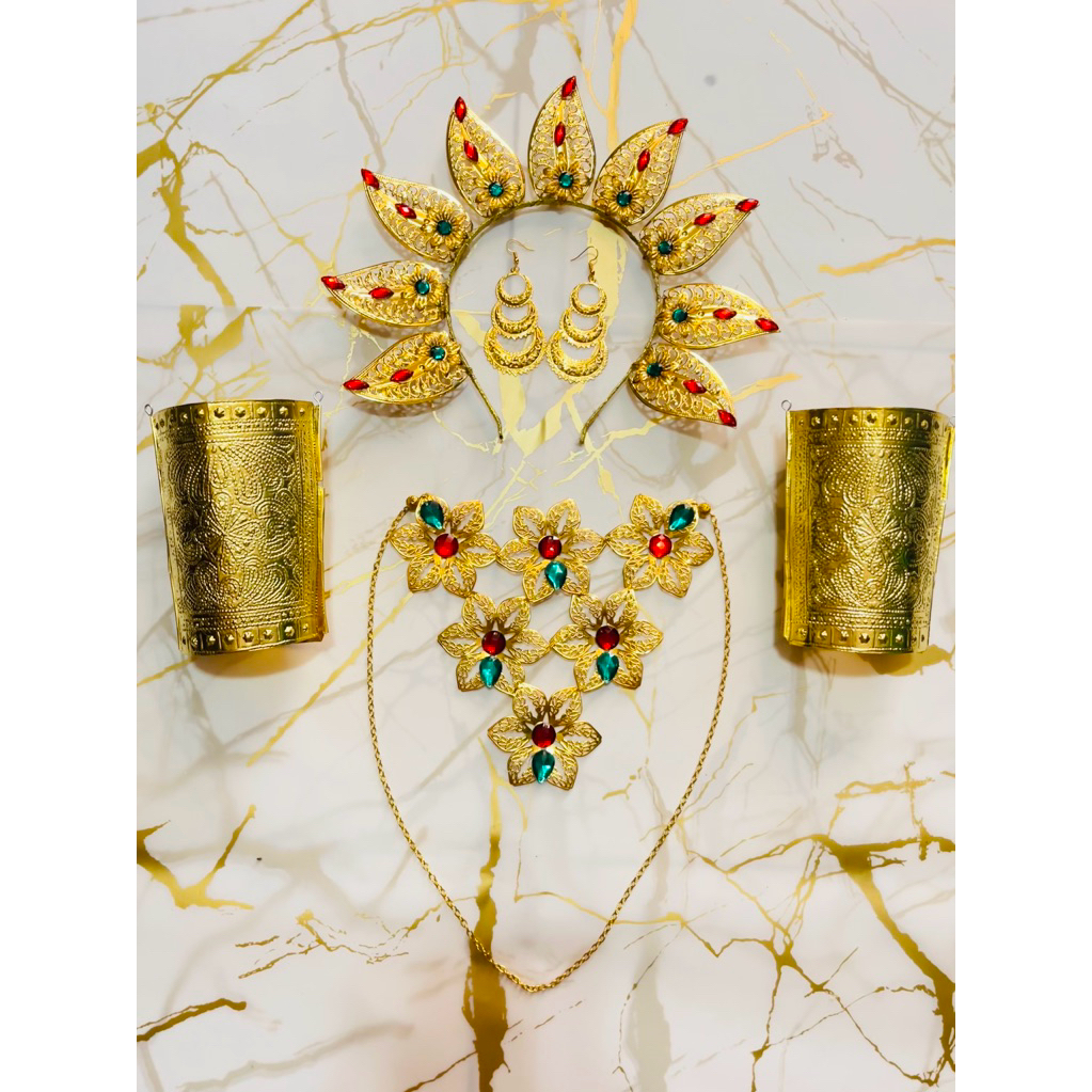1 Set aksesoris baju bodo adat Bugis Makassar versi modern