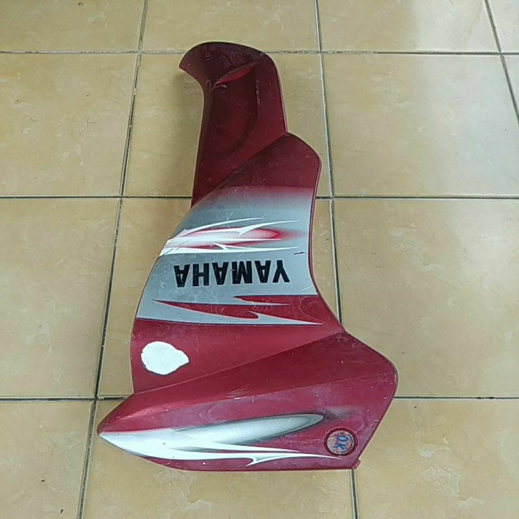 Sayap luar Yamaha Jupiter Z Burhan sebelah kanan original bekas