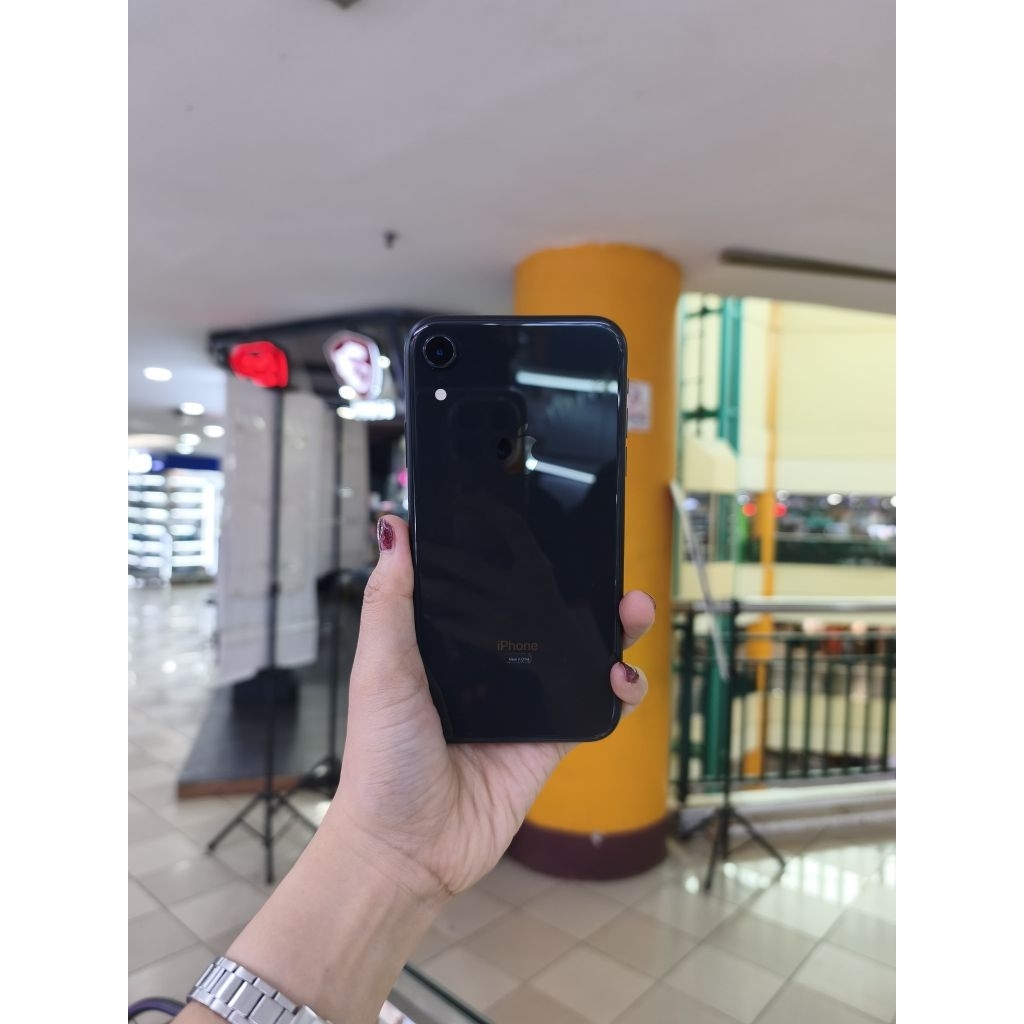BEKAS Iphone XR 128 Garansi Resmi Indonesia