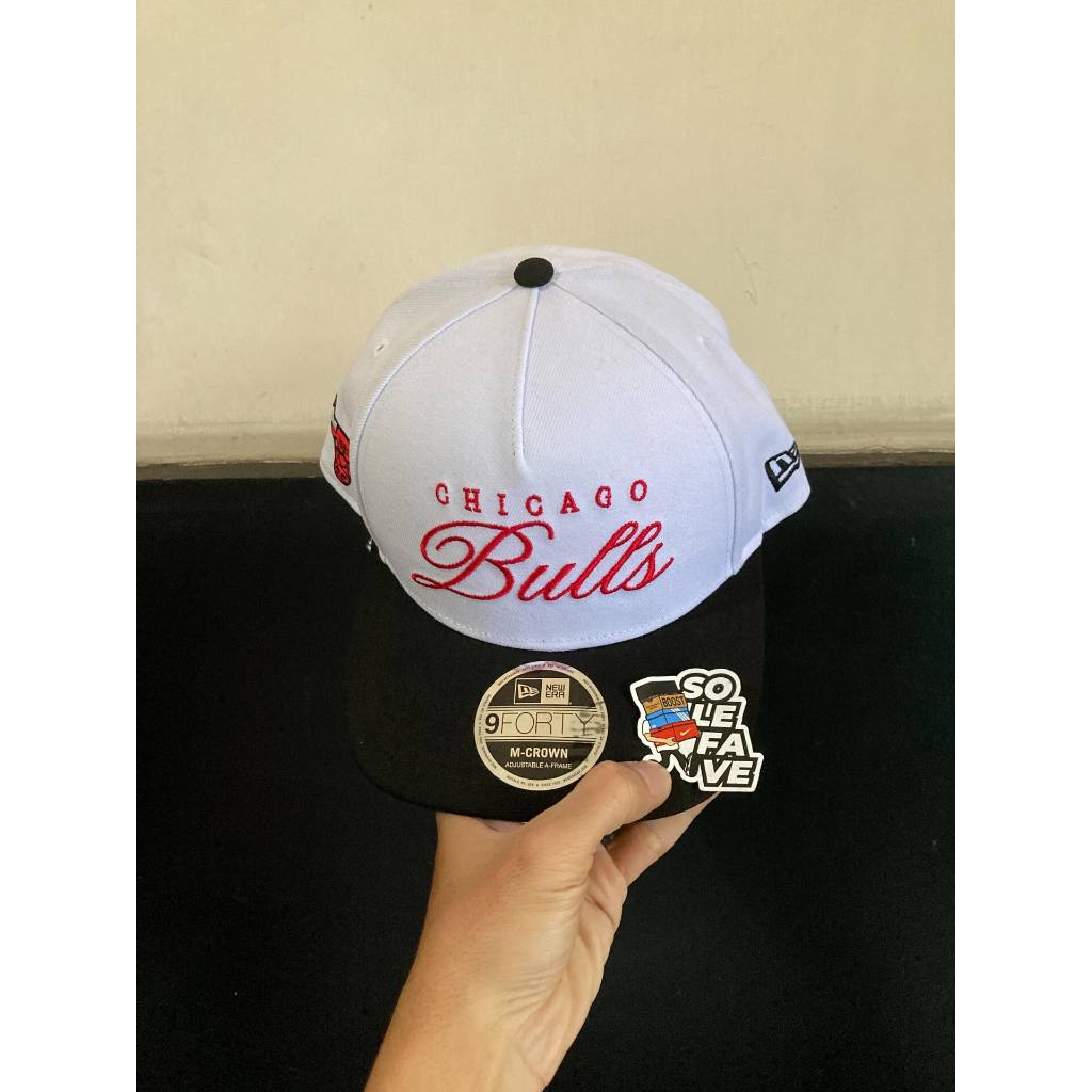 TOPI NE 940MC SNAPBACK x NBA CHICAGO BULLS NBA25 DRAFT White Blue ORIGINAL NO BOX