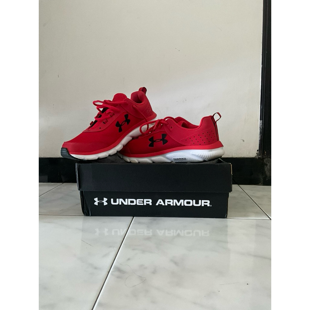 Running Shoes UA Charged Assert 8 Man