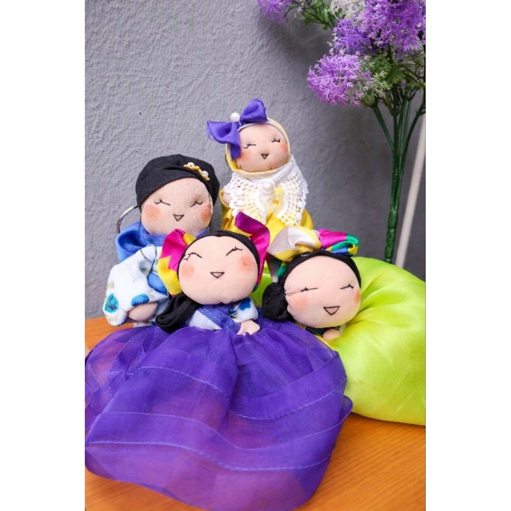Boneka Kecil Gantungan Kunci Jepang/Korea/Muslimah/Hanbok/Kimono