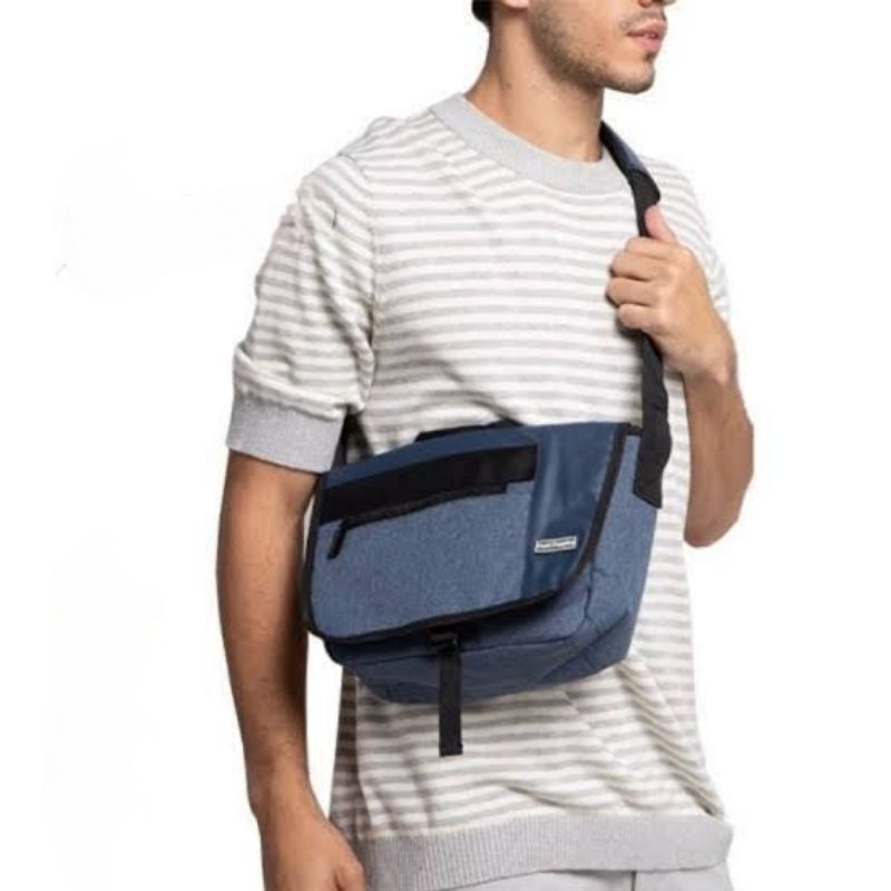 Tas Pria selempang Hush puppies - Messenger 96