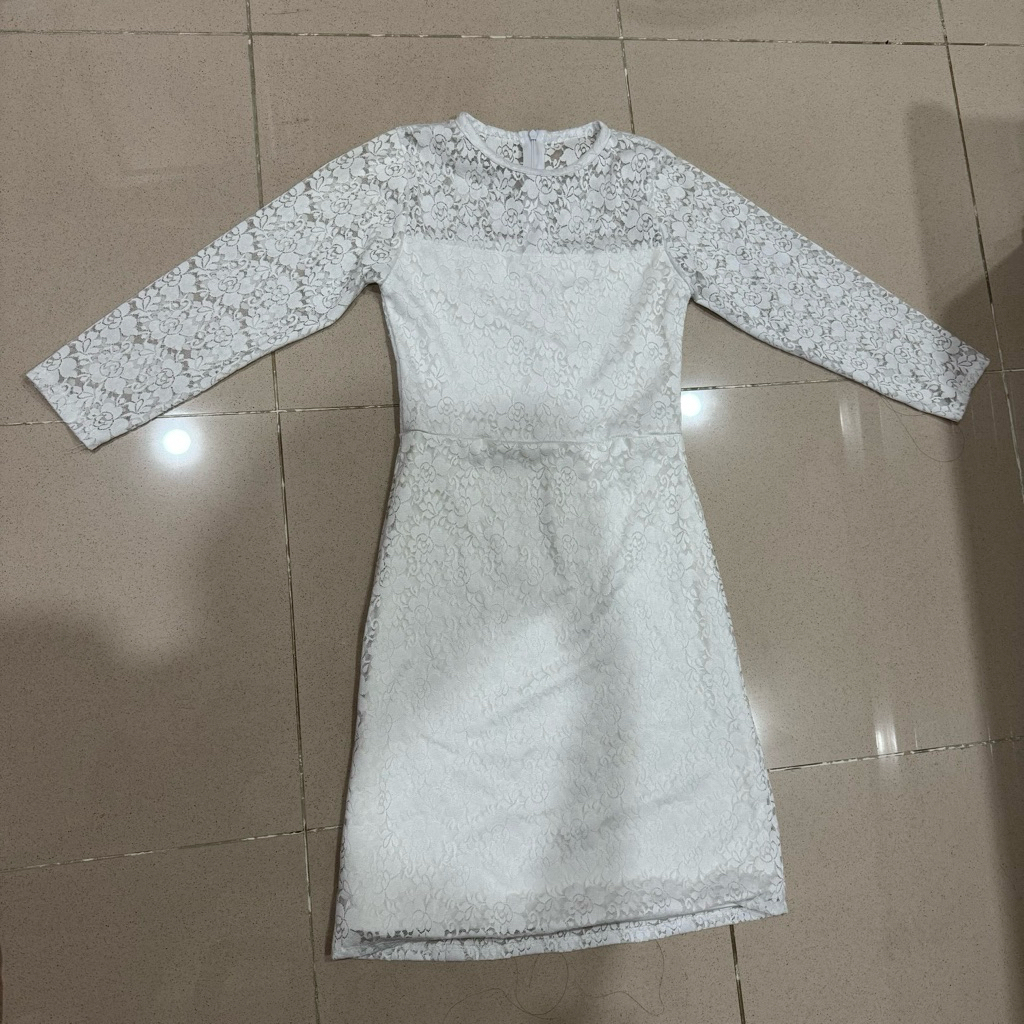 Preloved Dress Pesta Putih