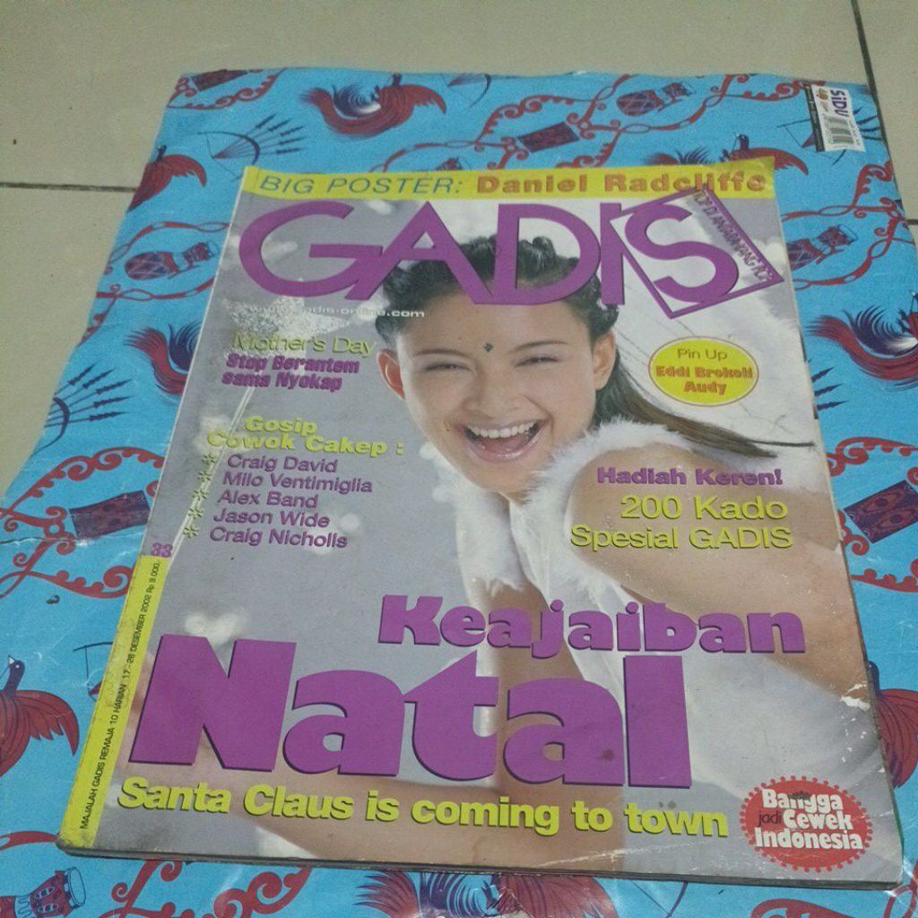 Majalah Gadis 2002 - Keajaiban Natal
