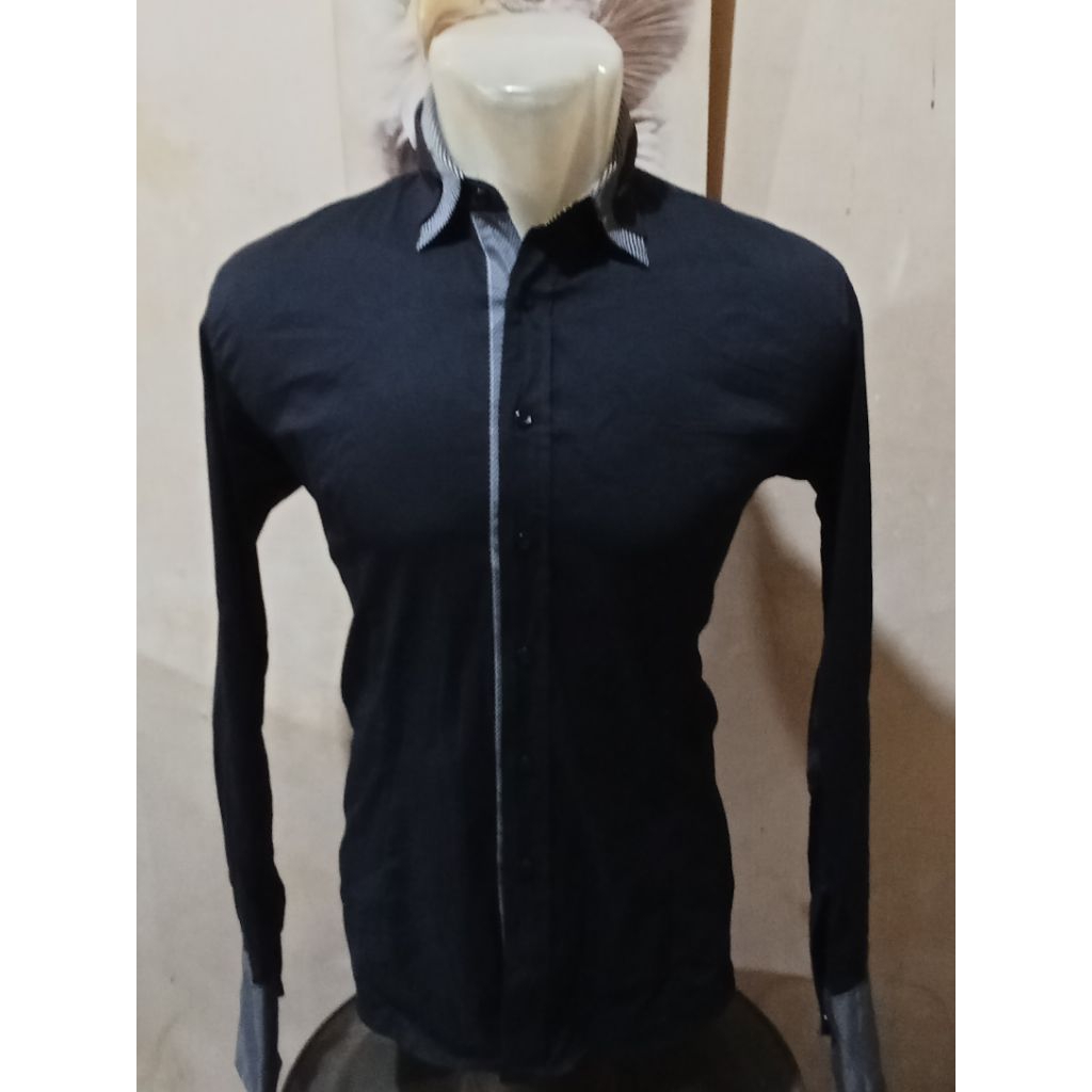 Kemeja Panjang Polos Hitam Cowok JBoom Size M
