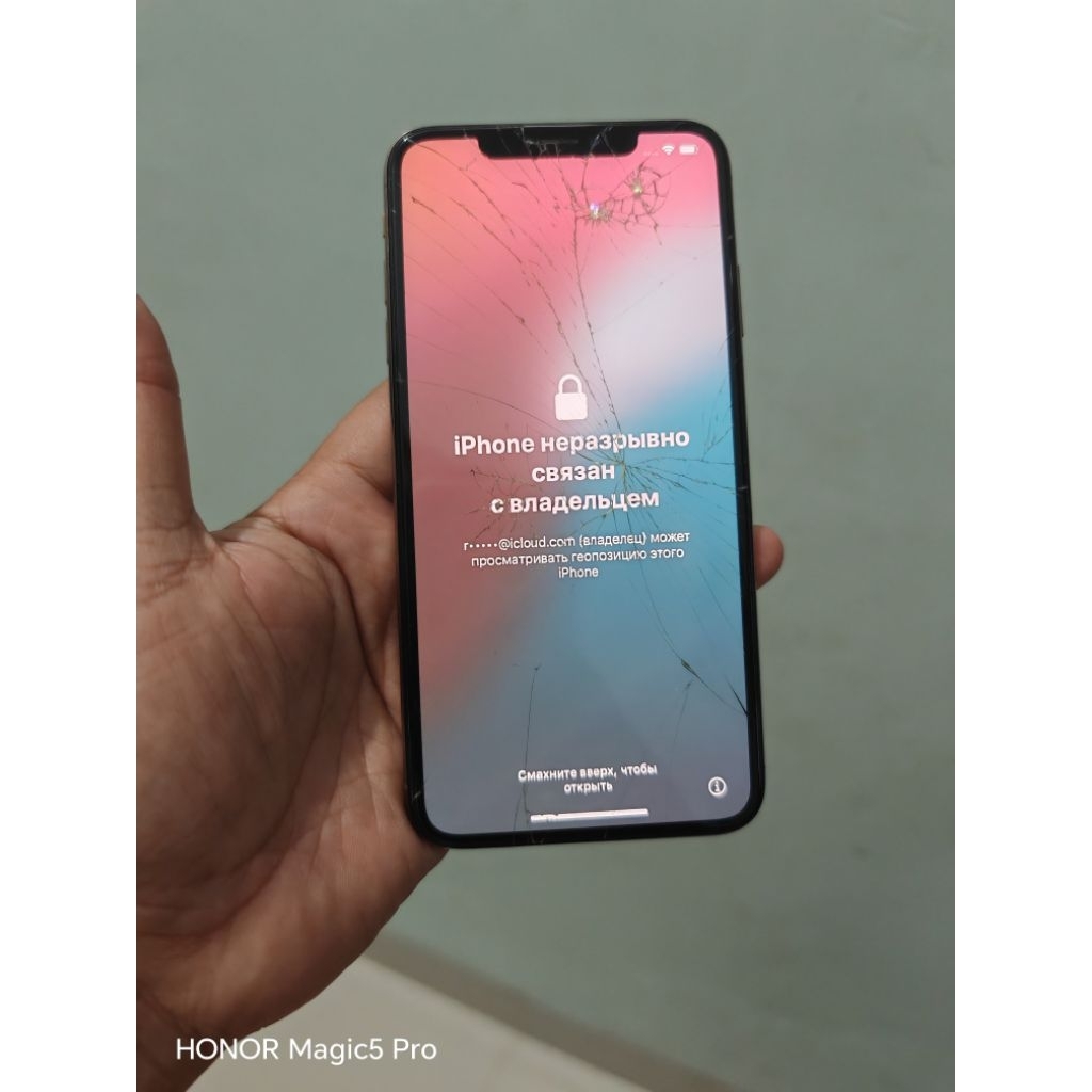iPhone Xs max 256gb Gold ios 18.7.7 lock iCloud ex inter Singapore