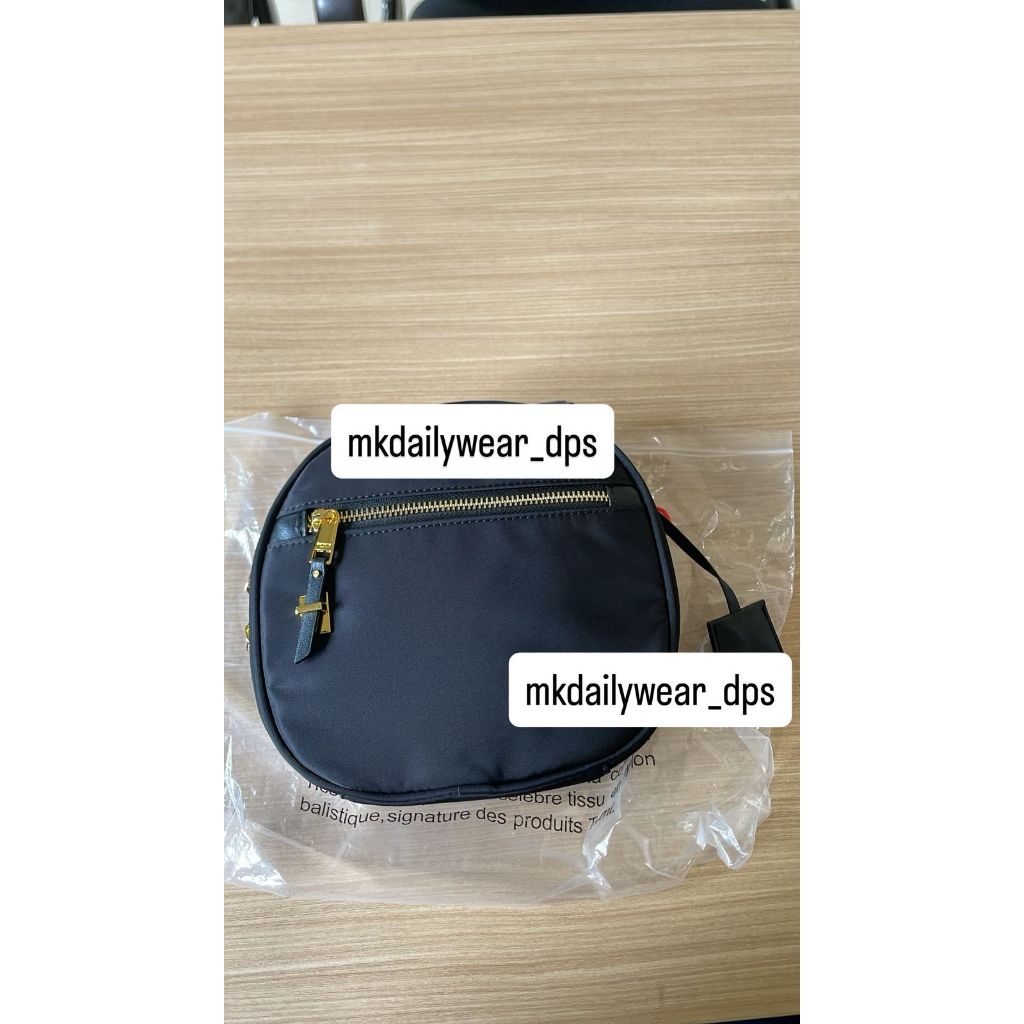 tas Tumtum hitam polos premium vvip