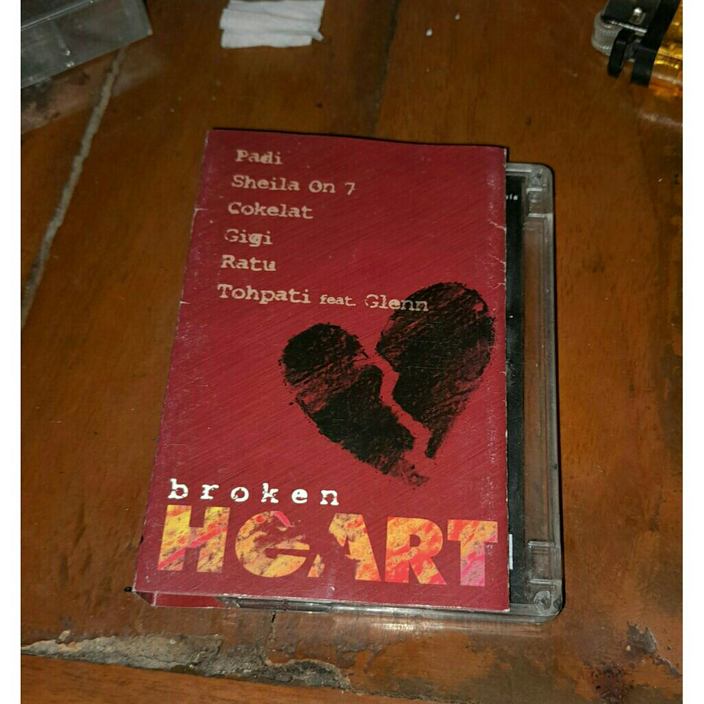 Kaset pita Kompilasi Broken heart