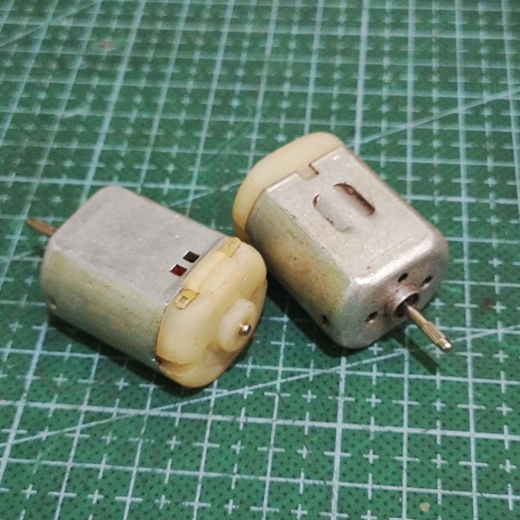 DC MOTOR GENERATOR DINAMO DC 12V 6000RPM