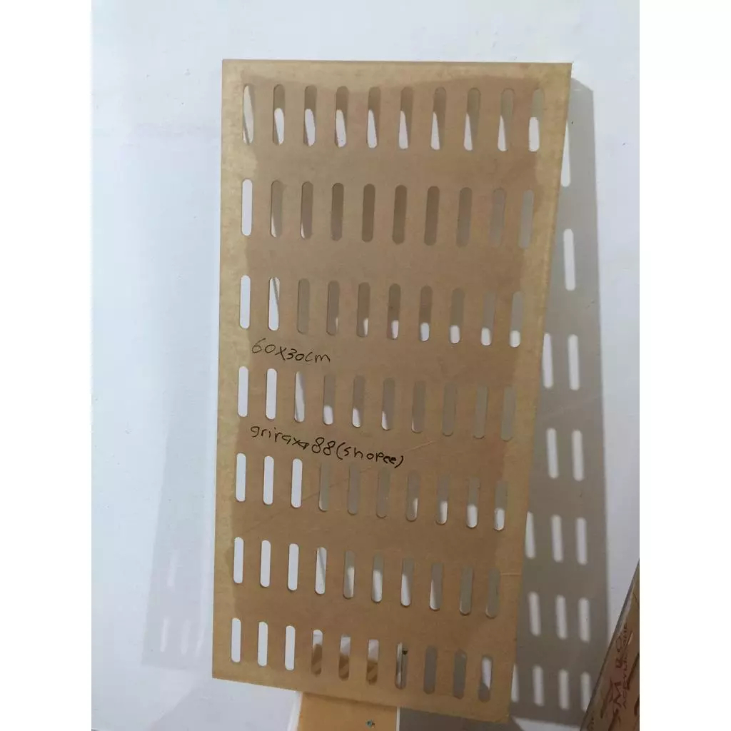 tutup akuarium akrilik custom 30x18cm =
