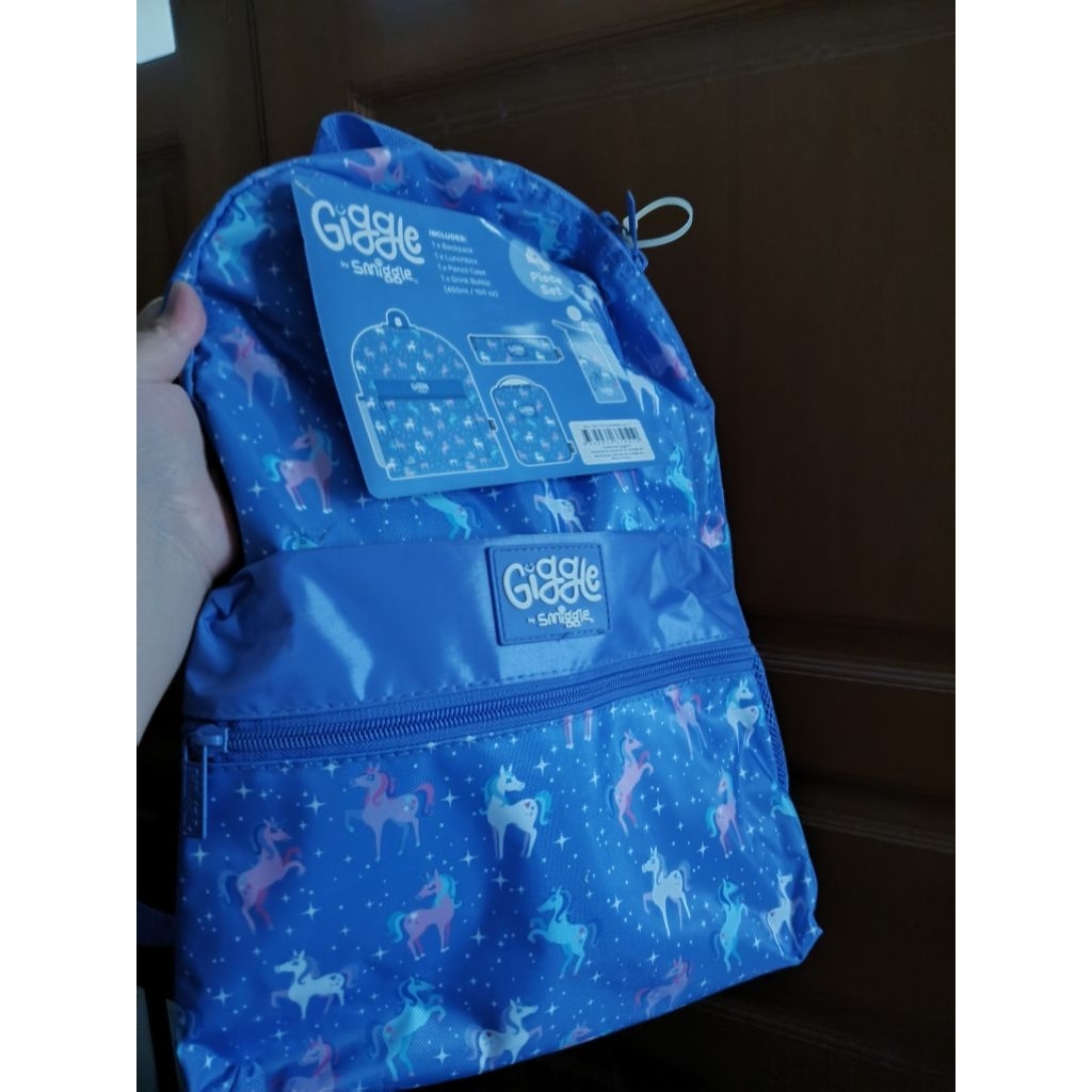 NEW ORIGINAL GIGGLE SMIGGLE 4 IN 1 backpack bottle pencil case lunchbox girl anak SD baru asli botol