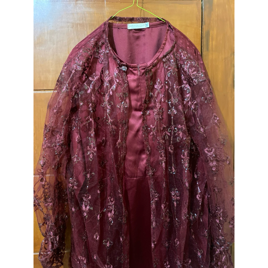 PRELOVED DRESS SET OUTER BAHAN SILK DAN BRUKAT TILE