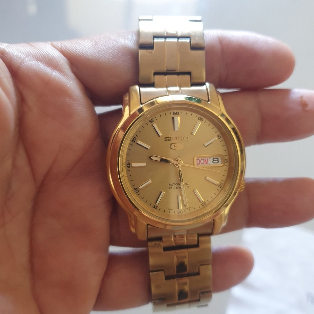 Jam Seiko 5 automatic