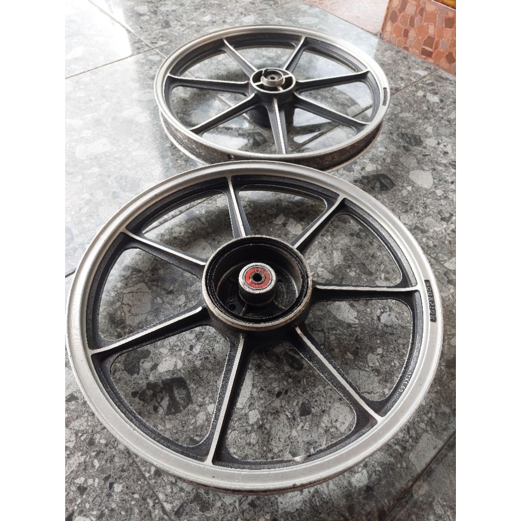 Velg Scorpion ring 17 depan belakang yamaha original