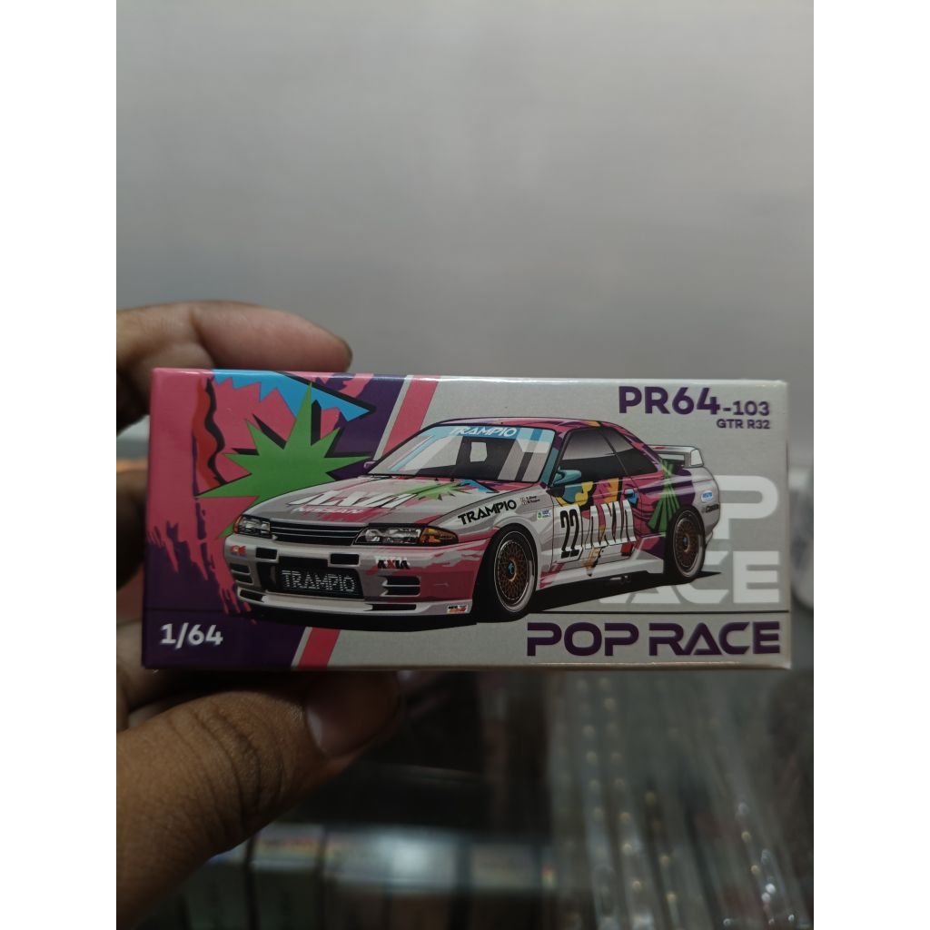 POP RACE GT-R R32