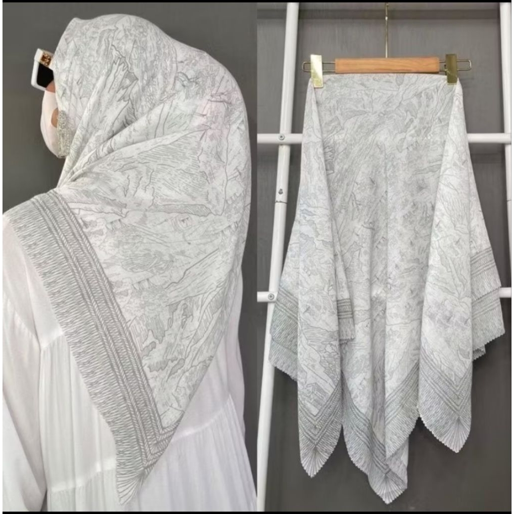 HIJAB SEGI EMPAT MOTIF GN PUTIH
