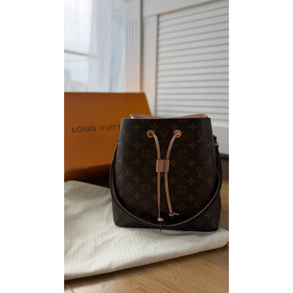 Tas LV Neo Noe Monogram