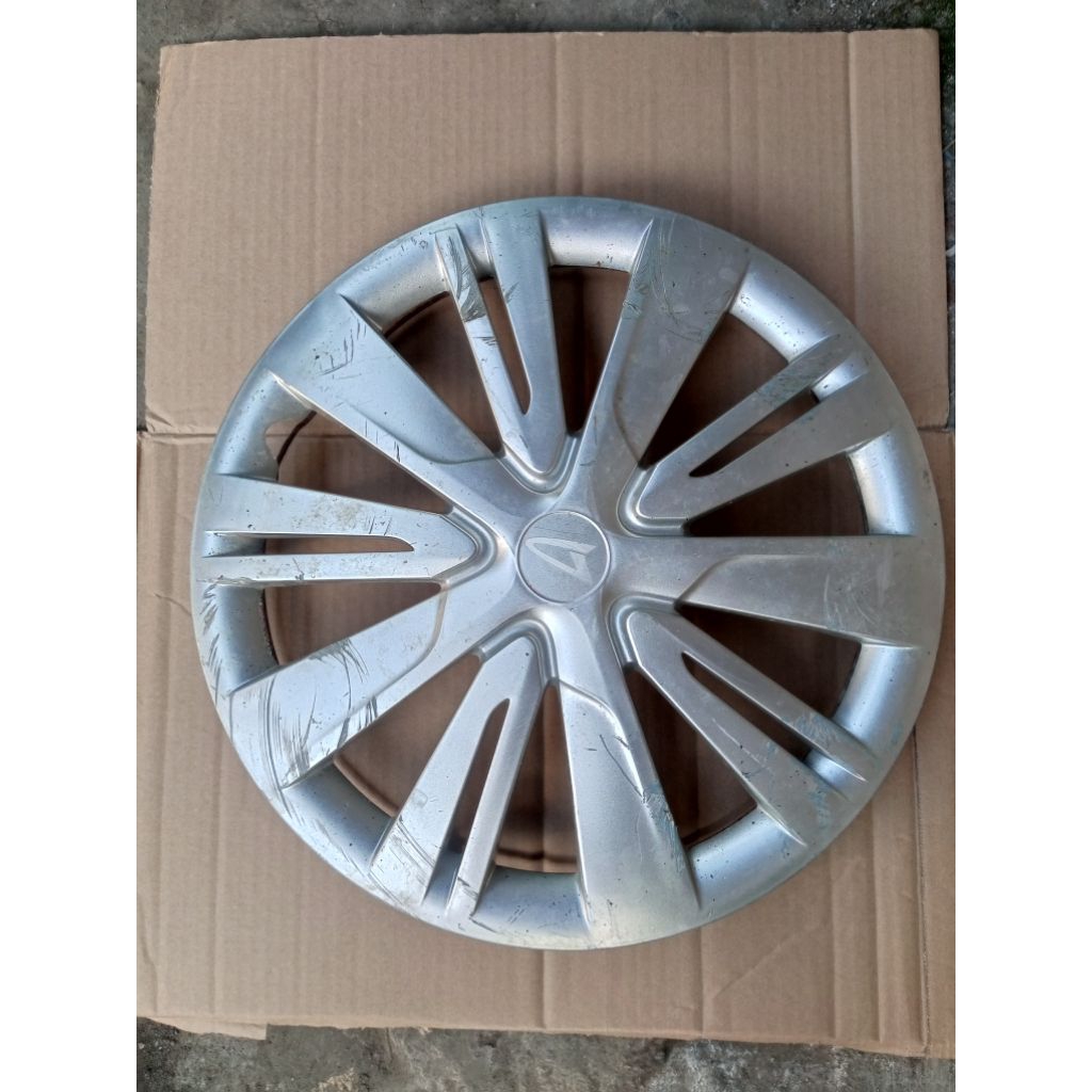 wildop tutup dop ring 14 Daihatsu Sigra copotan original