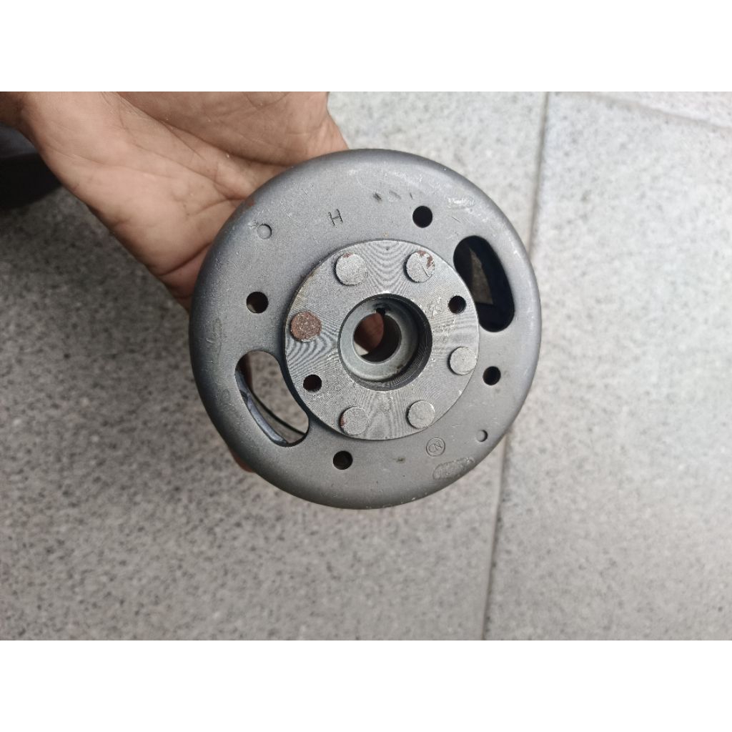 Magnet magnit Suzuki Rc 80 Rc 100 tornado crystal