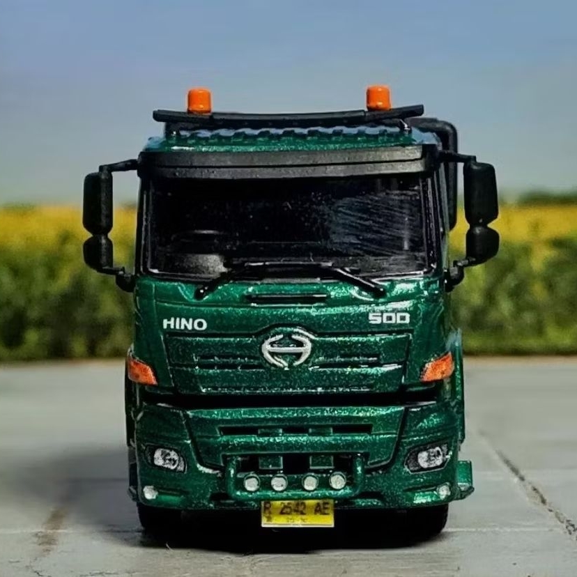 Miniatur Truck Hino 500 FM 350 TH 4x2 - Miniatur Hino - Skala 1:87 (HO Scale)