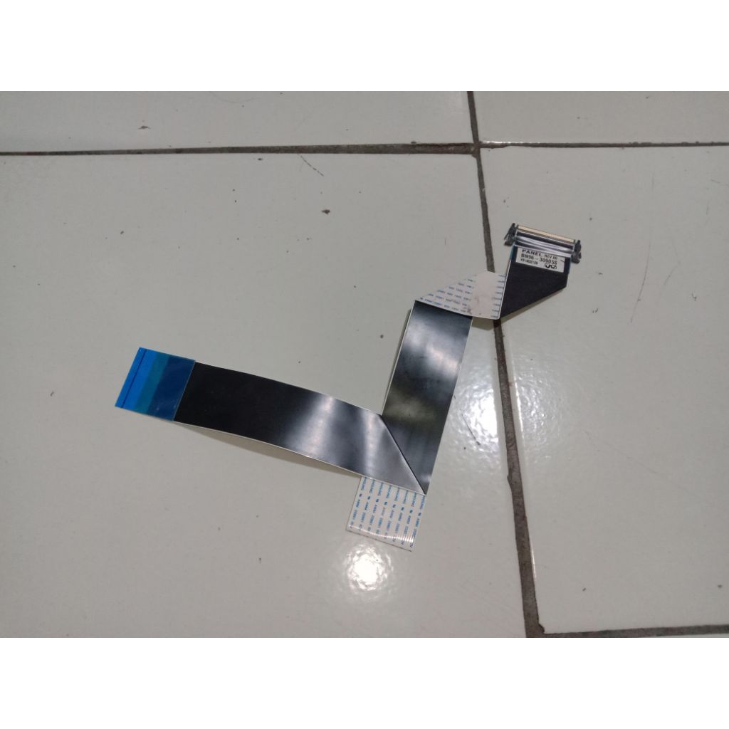 Kabel fleksibel tv Samsung LT24D310AR
