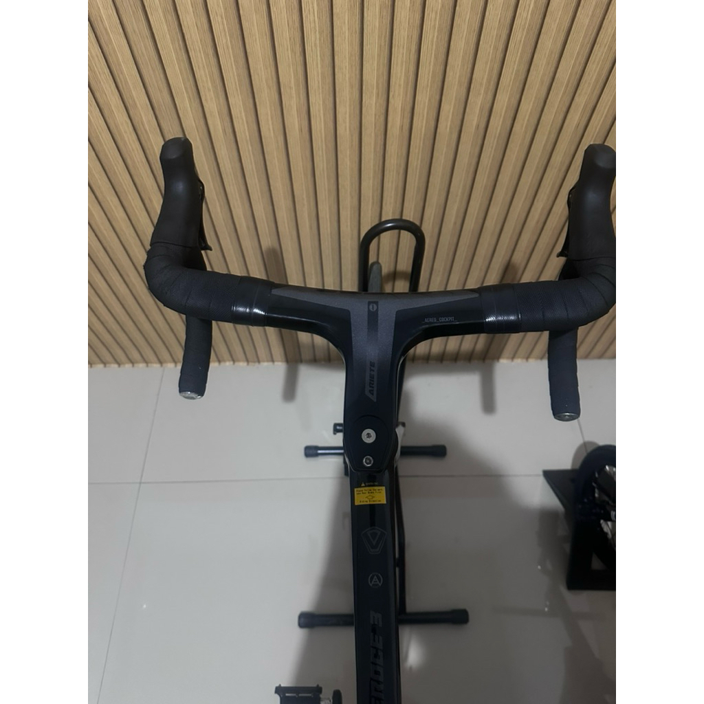 R3SI Roadbike Java Feroce 3 Carbon Groupsets Shimano 105