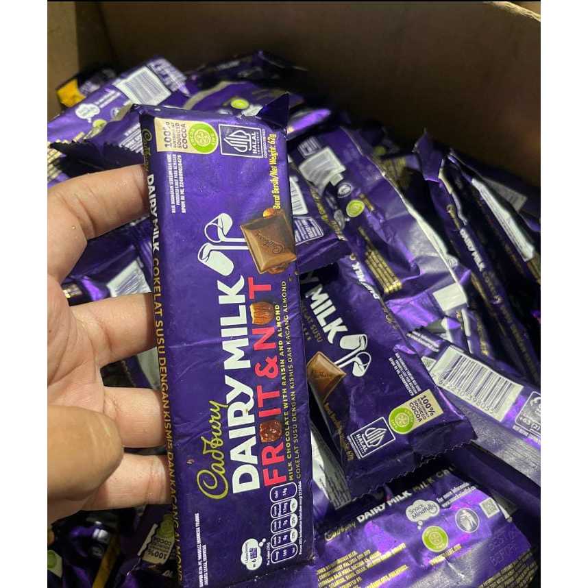 Coklat Cadbury Dairy Milk 62 gram - Kemasan Elegan